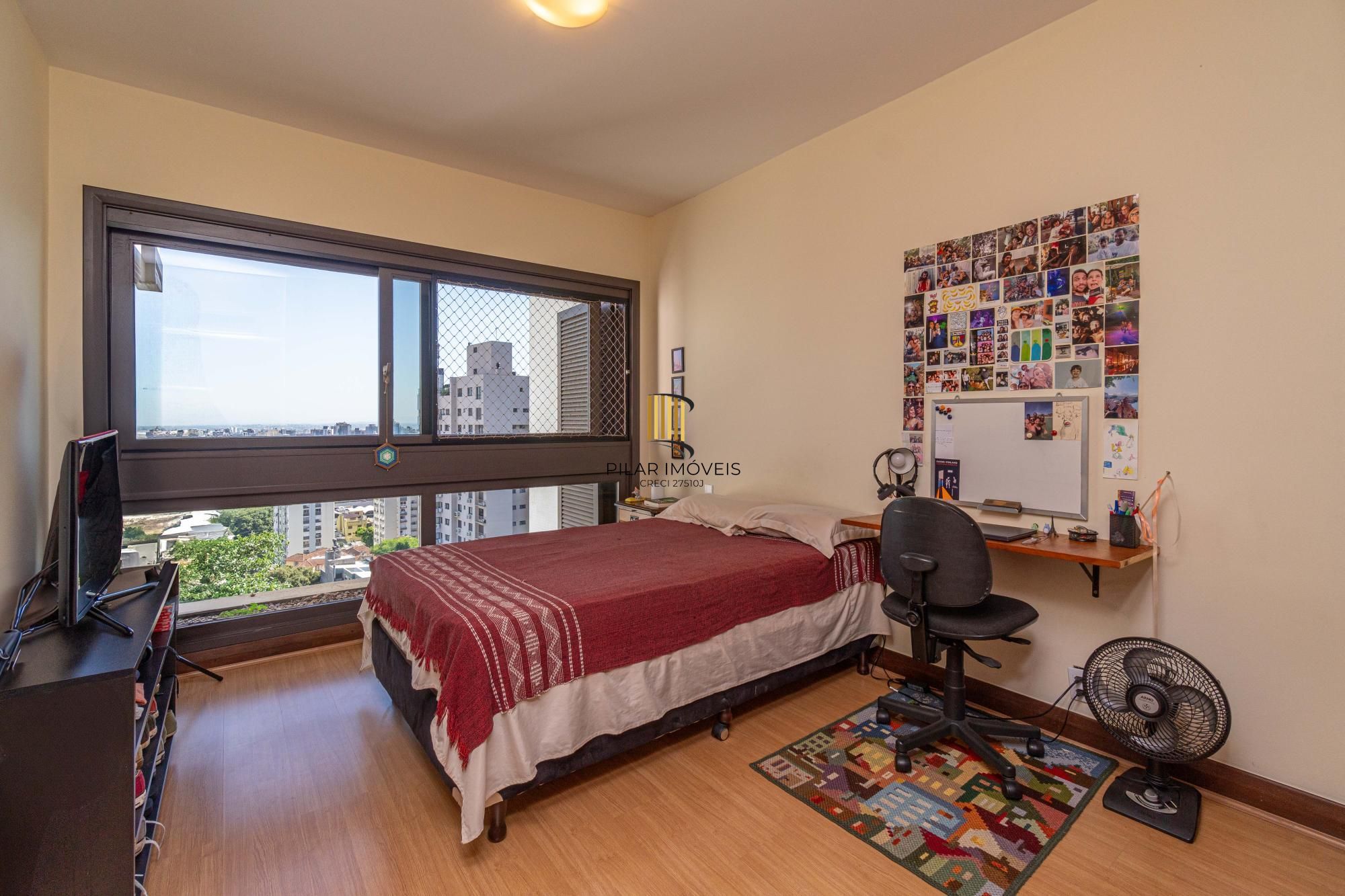 APARTAMENTO DE 3 DORMITÓRIOS, SENDO 1 SUÍTE, NO BAIRRO MONT'SERRAT EM PORTO ALEGRE/RS