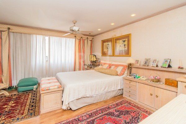 Cobertura para Venda - 351m², 2 dormitórios, sendo 1 suites, 3 vagas - Petrópolis