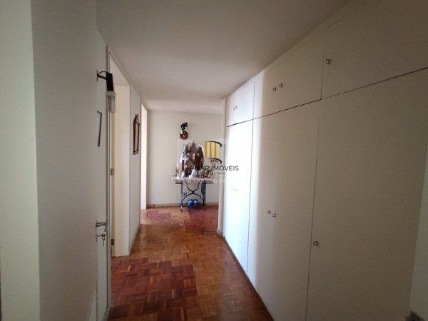 APARTAMENTO COM 3 DORMITÓRIOS E 2 VAGAS DE GARAGEM NO BAIRRO INDEPENDÊNCIA - PORTO ALEGRE/RS.