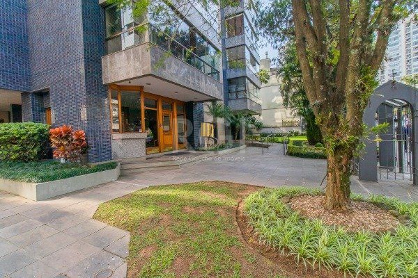 Cobertura para Venda - 351m², 2 dormitórios, sendo 1 suites, 3 vagas - Petrópolis