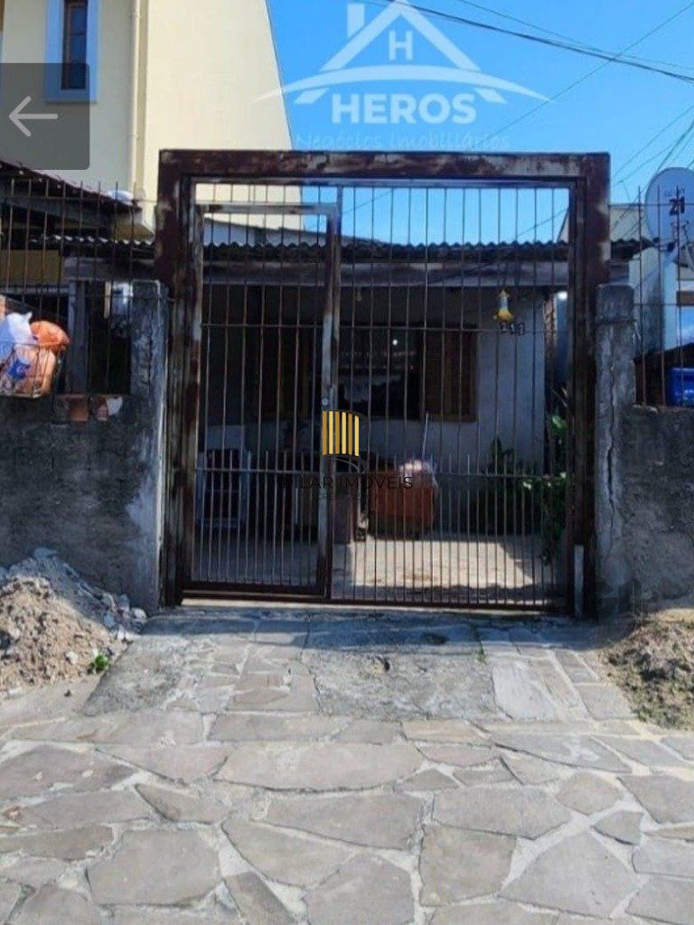 Casa 2 dormitórios no bairro Hípica