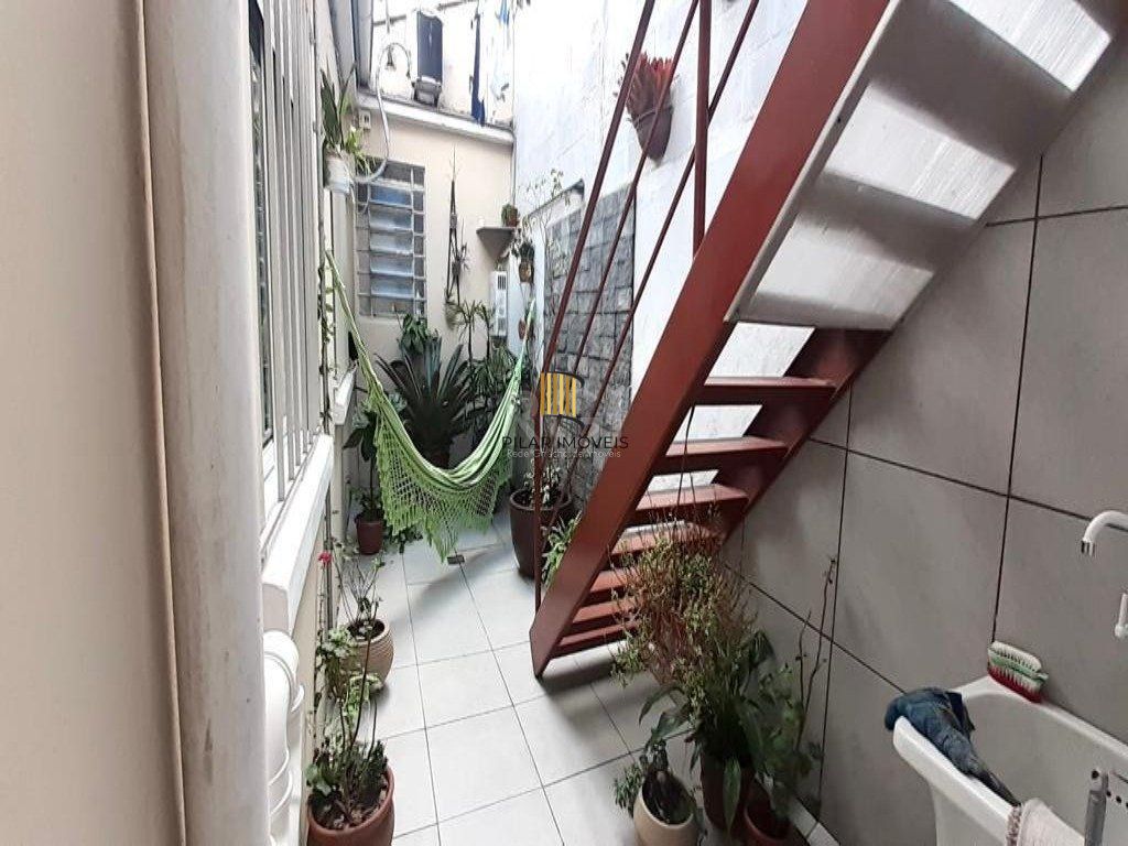 Casa 2 dormitórios no bairro Santa Maria Goretti