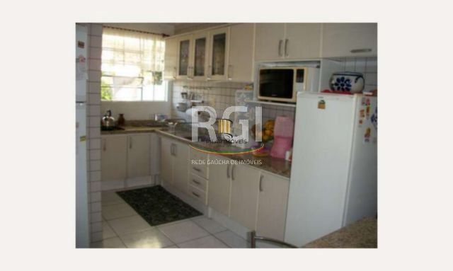 Casa para Venda - 185m², 3 dormitórios, 3 vagas - Santa Maria Goretti