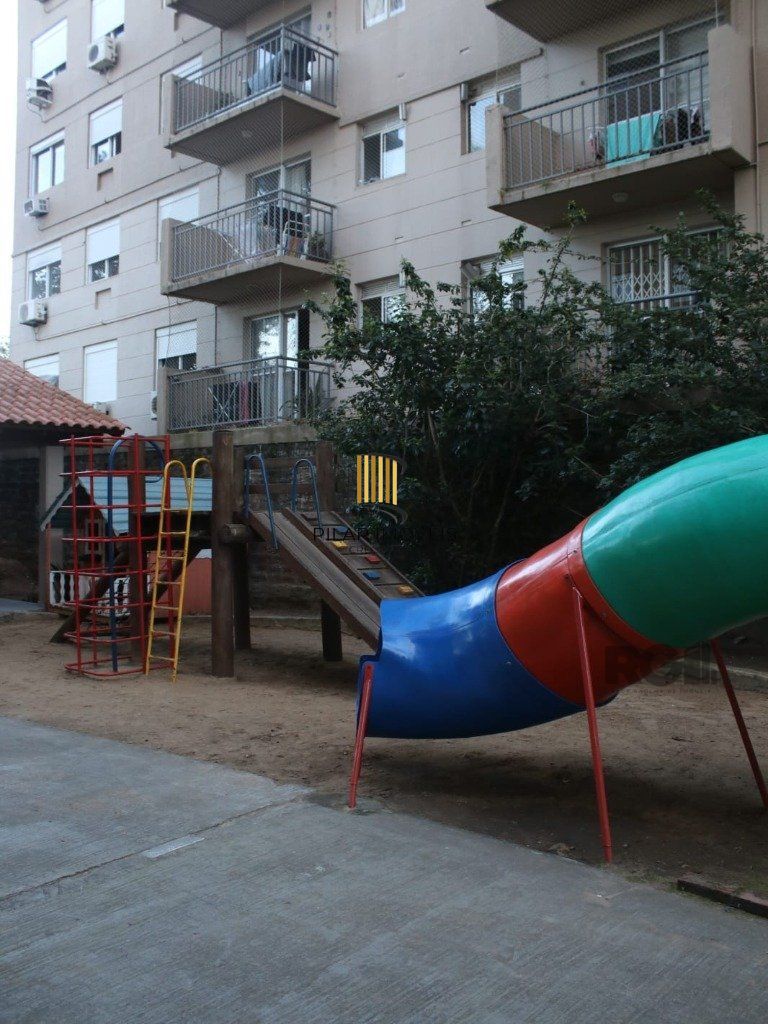 Apartamento 3 dormitórios no bairro Camaquã