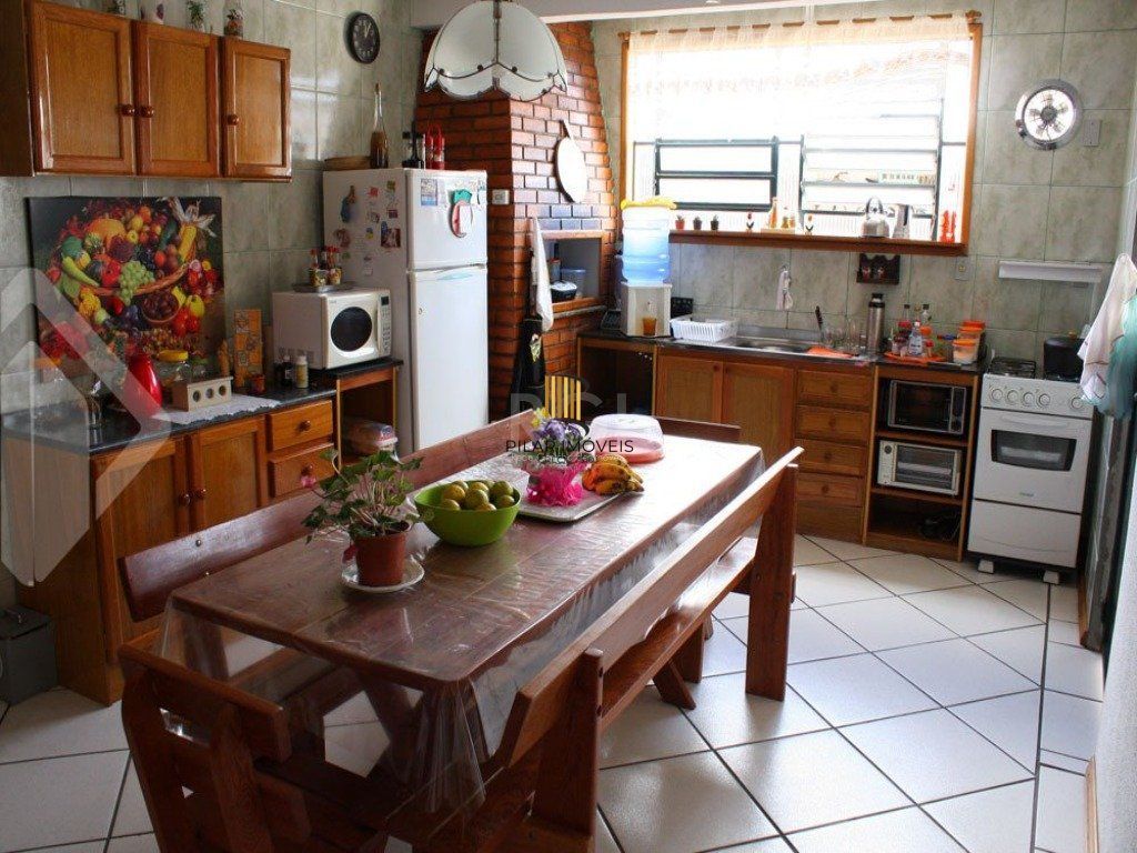 Casa para Venda - 246.24m², 5 dormitórios, sendo 1 suites, 4 vagas - Rubem Berta