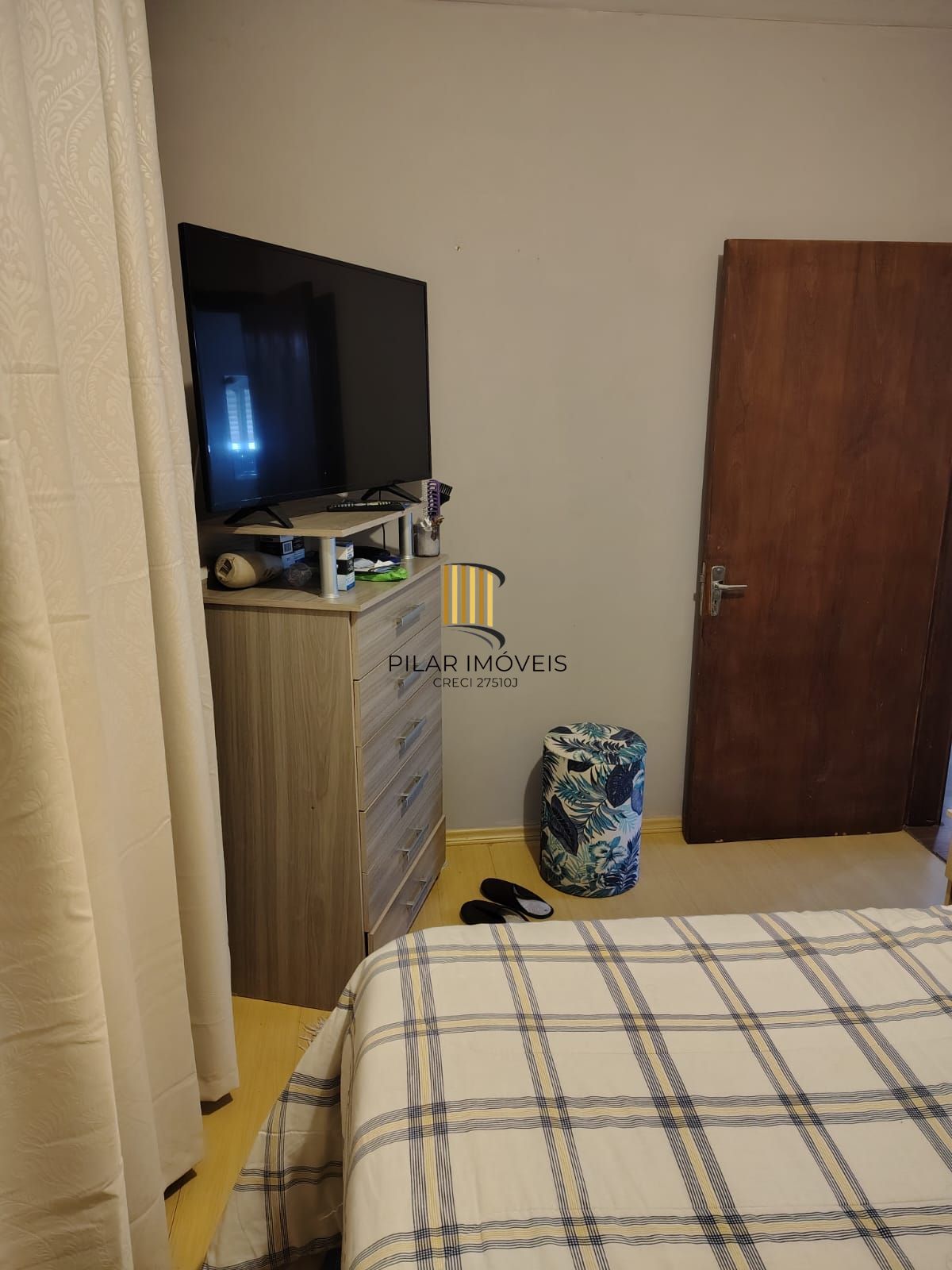 Apartamento 2 Dormitórios com estacionamento