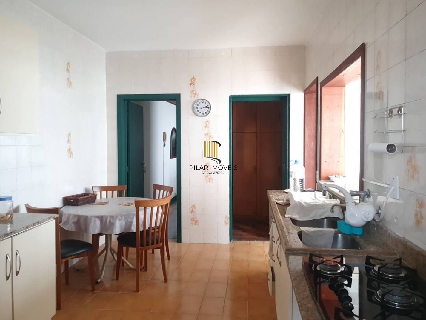 Amplo Sobrado 3Dormitórios Salão de Festas Churrasqueira