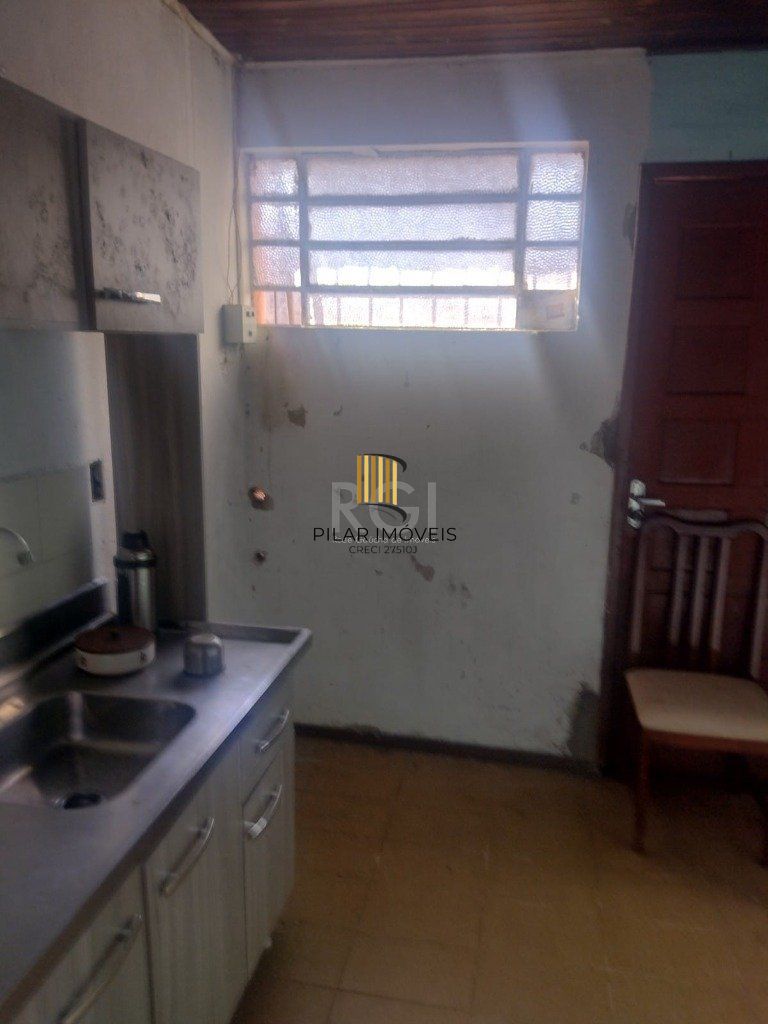 Casa 2 dormitórios no bairro Jardim Carvalho