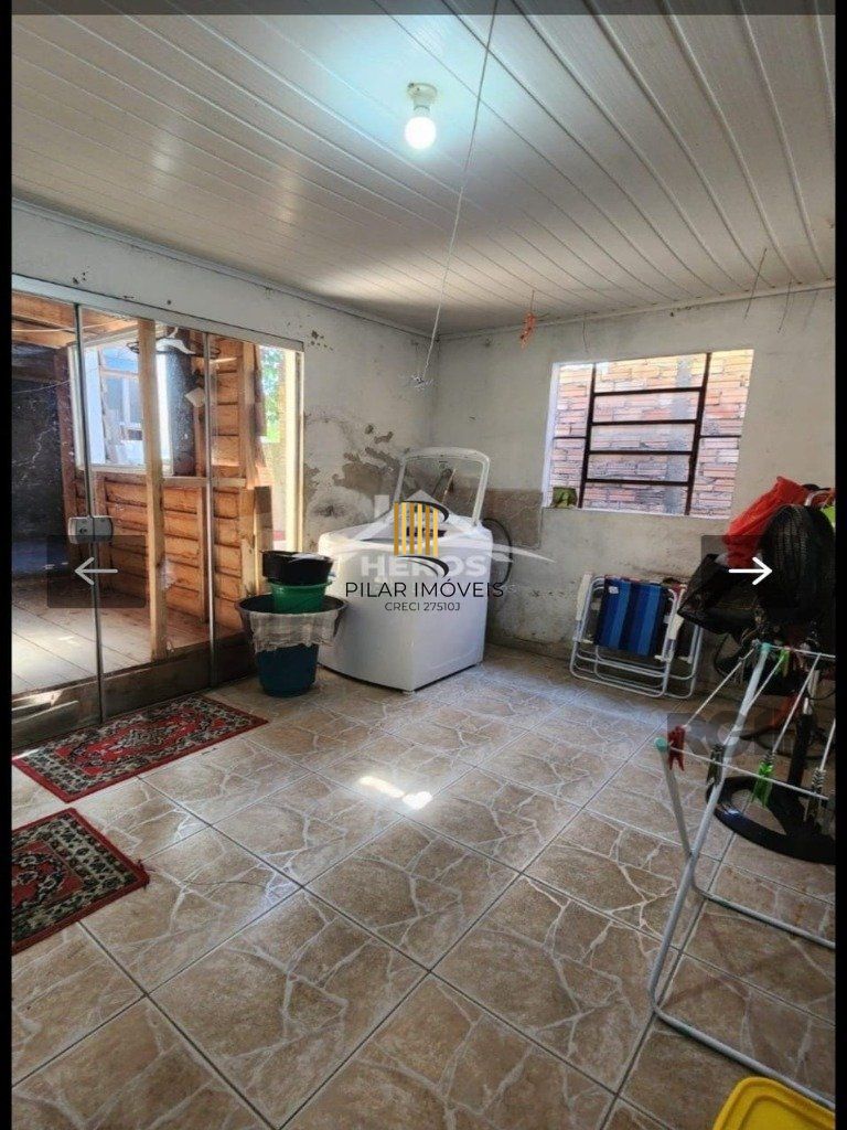 Casa 2 dormitórios no bairro Hípica