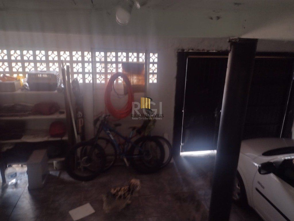 Casa para Venda - 250m², 3 dormitórios, sendo 1 suites, 2 vagas - Passo das Pedras