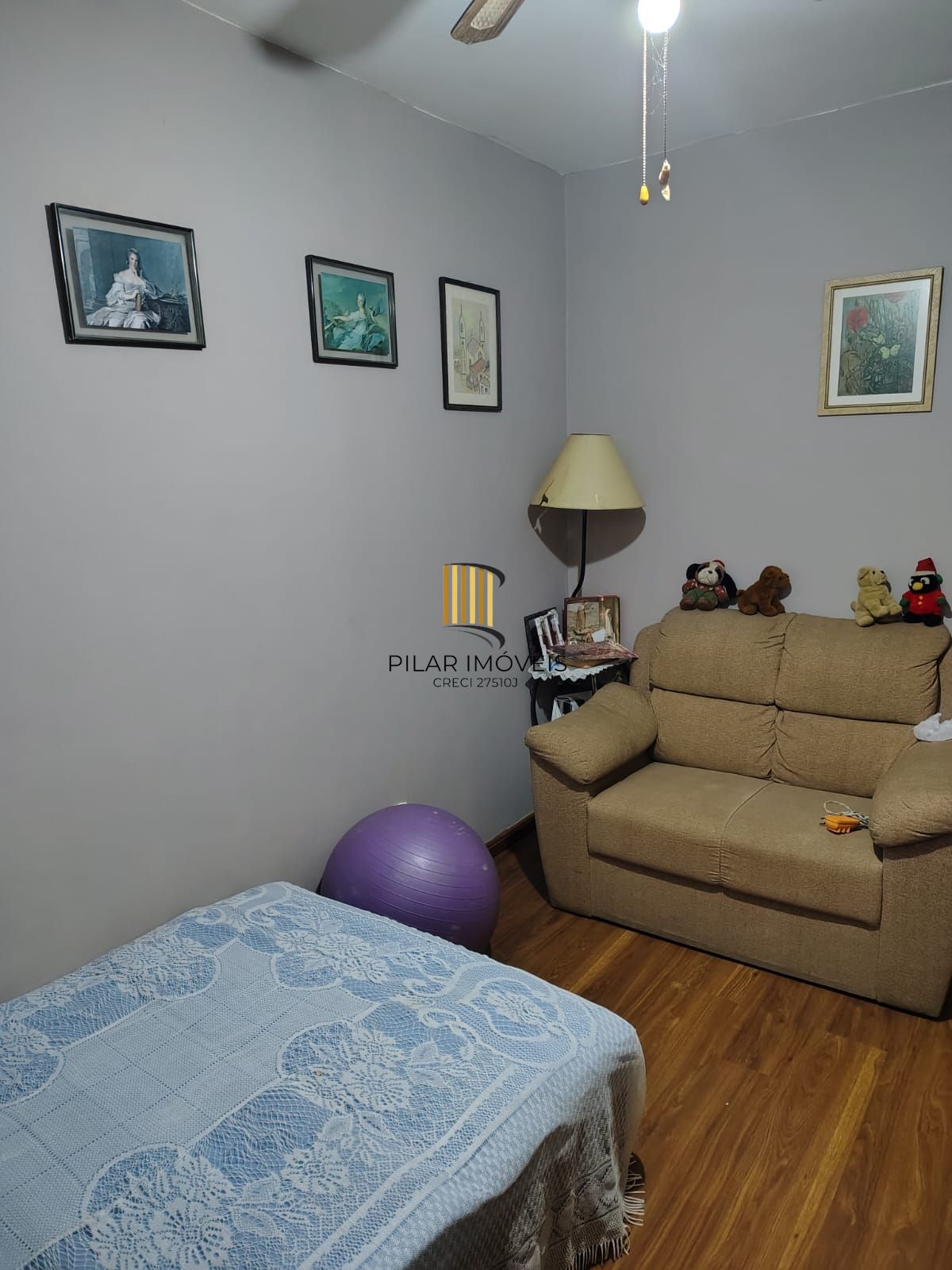 Apartamento 2 Dormitórios com estacionamento