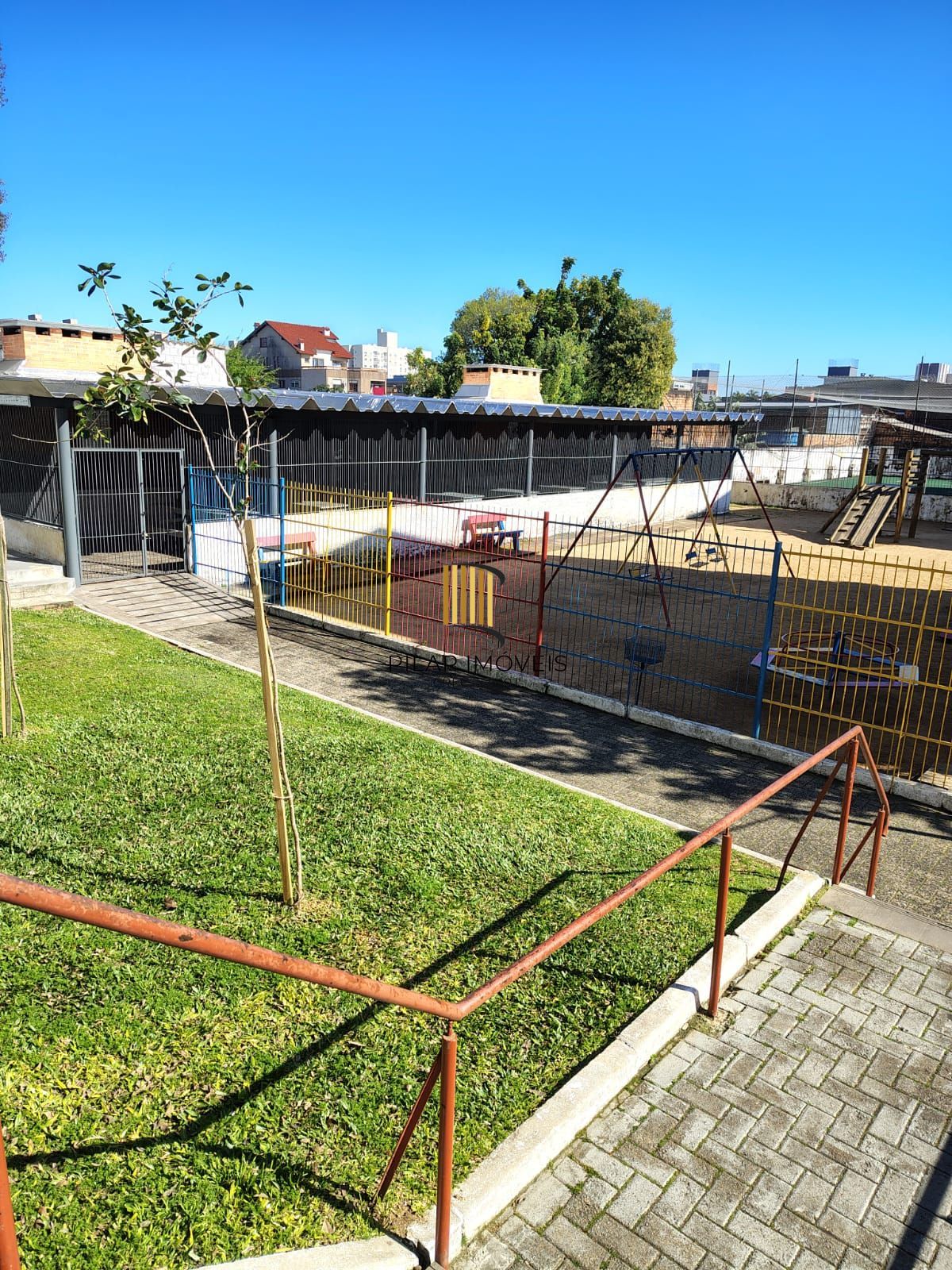 Apartamento 2 Dormitórios com estacionamento