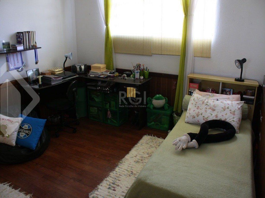 Casa para Venda - 246.24m², 5 dormitórios, sendo 1 suites, 4 vagas - Rubem Berta