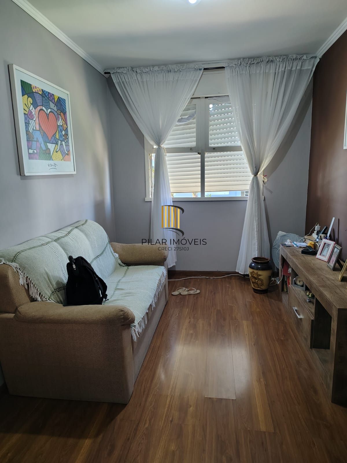 Apartamento 2 Dormitórios com estacionamento