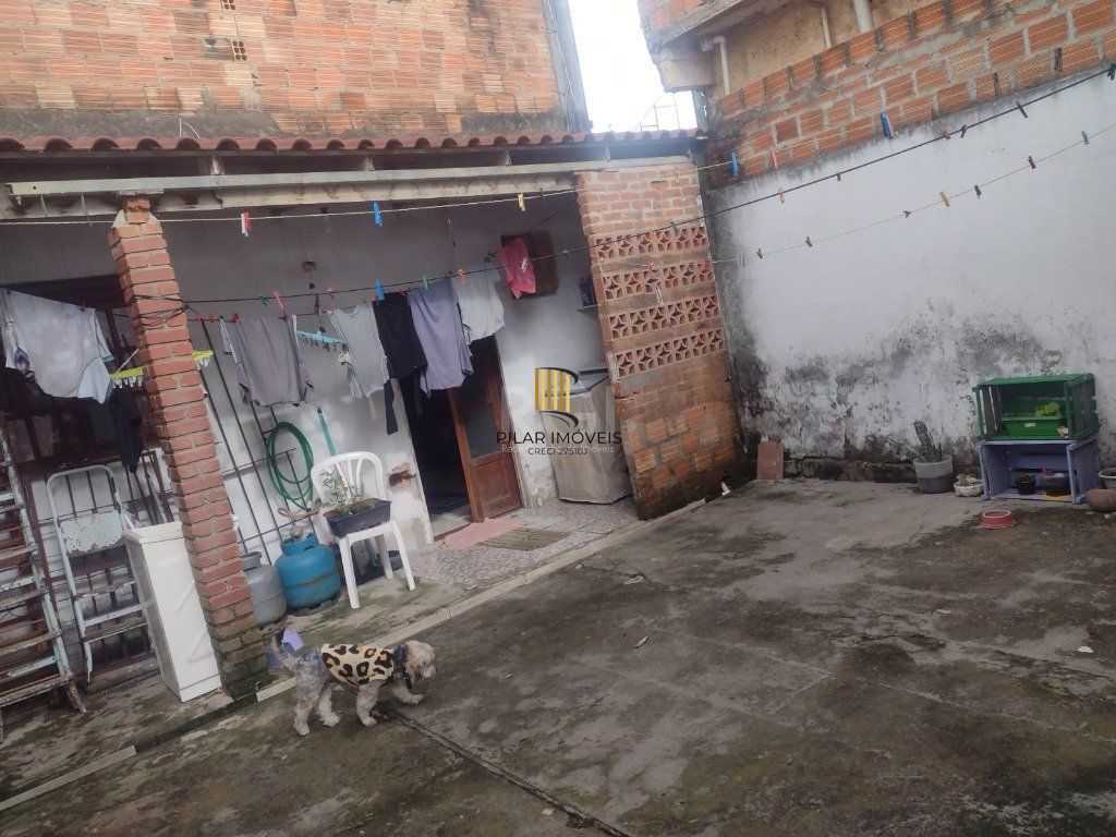 Casa para Venda - 250m², 3 dormitórios, sendo 1 suites, 2 vagas - Passo das Pedras