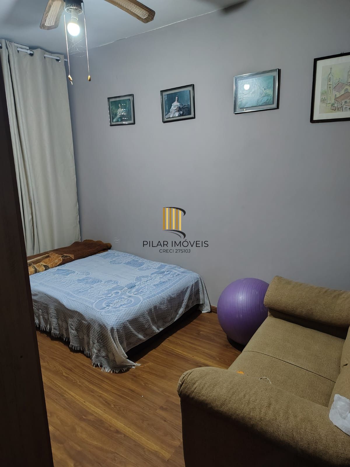 Apartamento 2 Dormitórios com estacionamento