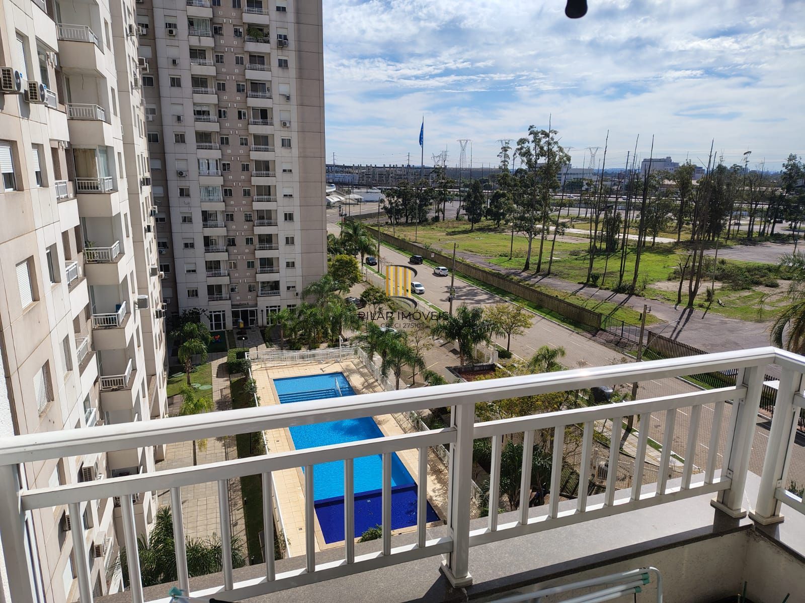 Lindo apartamento, vista panorâmica, sacada, churrasqueira, ensolarado