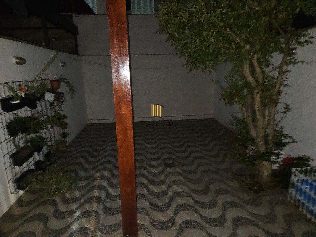 Sobrado de dois dormitórios