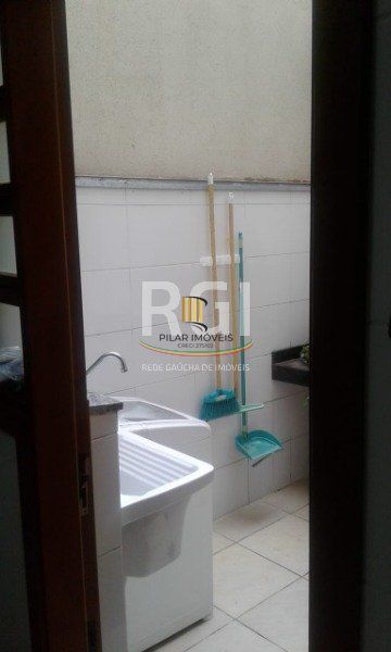 Casa Condominio para Venda - 77.6m², 2 dormitórios, 1 vaga - Partenon
