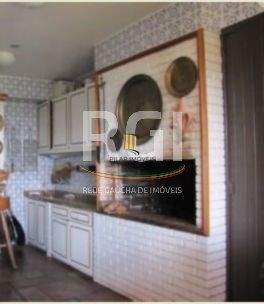 Casa para Venda - 800m², 4 dormitórios, sendo 3 suites, 6 vagas - Vila Conceição