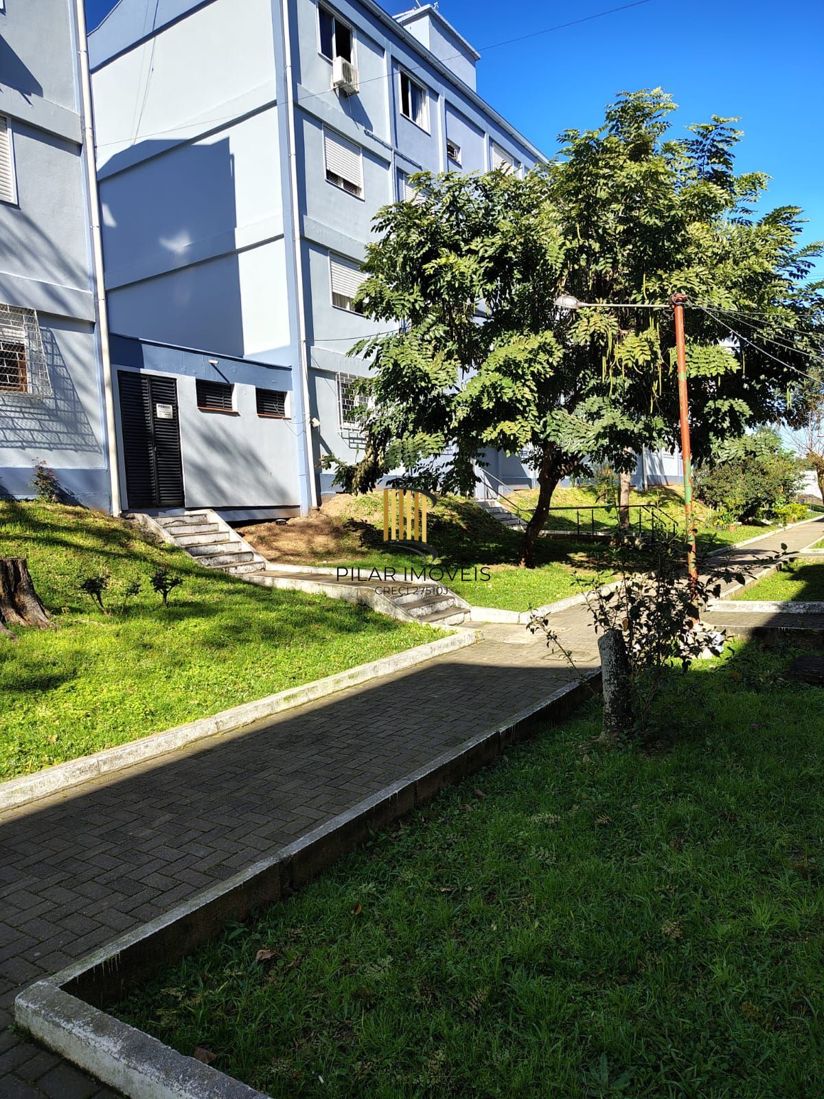 Apartamento 2 Dormitórios com estacionamento