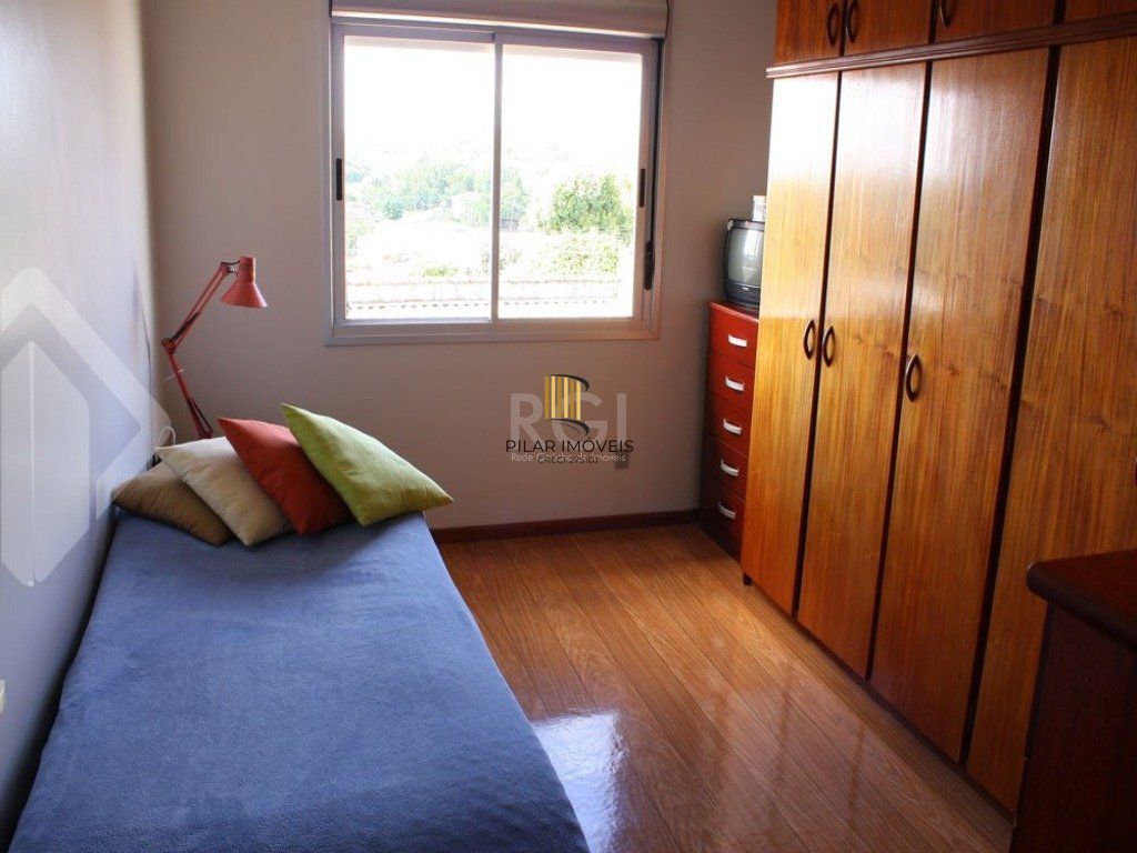 Casa para Venda - 246.24m², 5 dormitórios, sendo 1 suites, 4 vagas - Rubem Berta