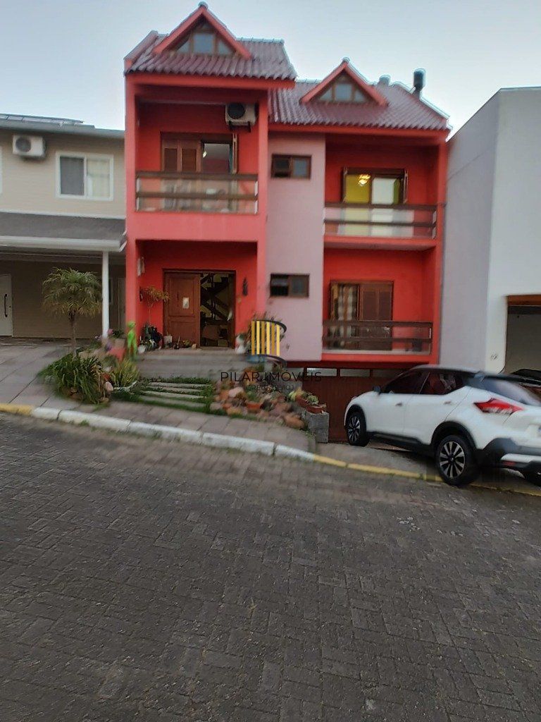 Casa de Condomínio 3 dormitórios no bairro Vila Nova