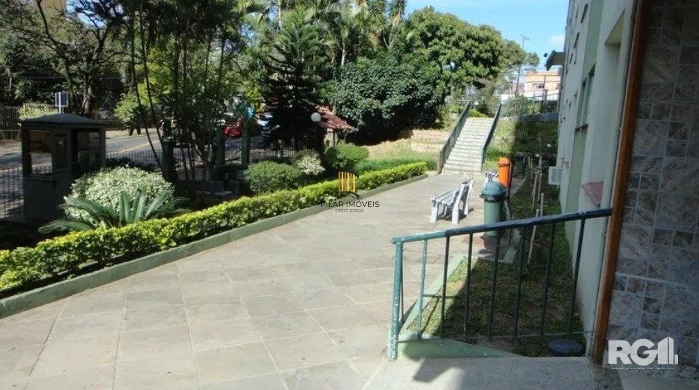Apartamento de 1 Quarto à Venda - 46,05m² por R$ 145.000
