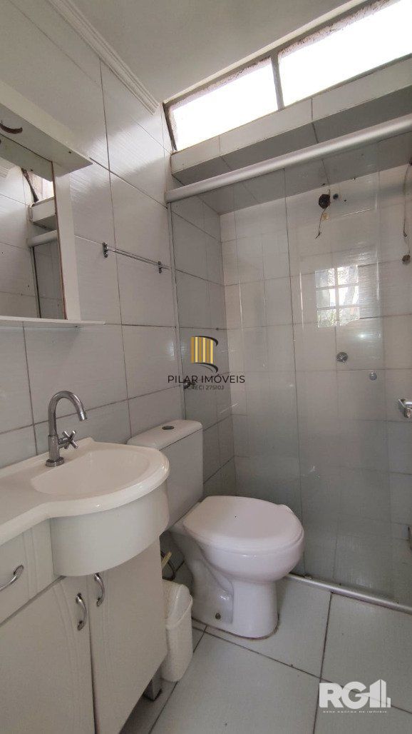Casa com 160m², 3 dormitórios no bairro Sarandí em Porto Alegre.