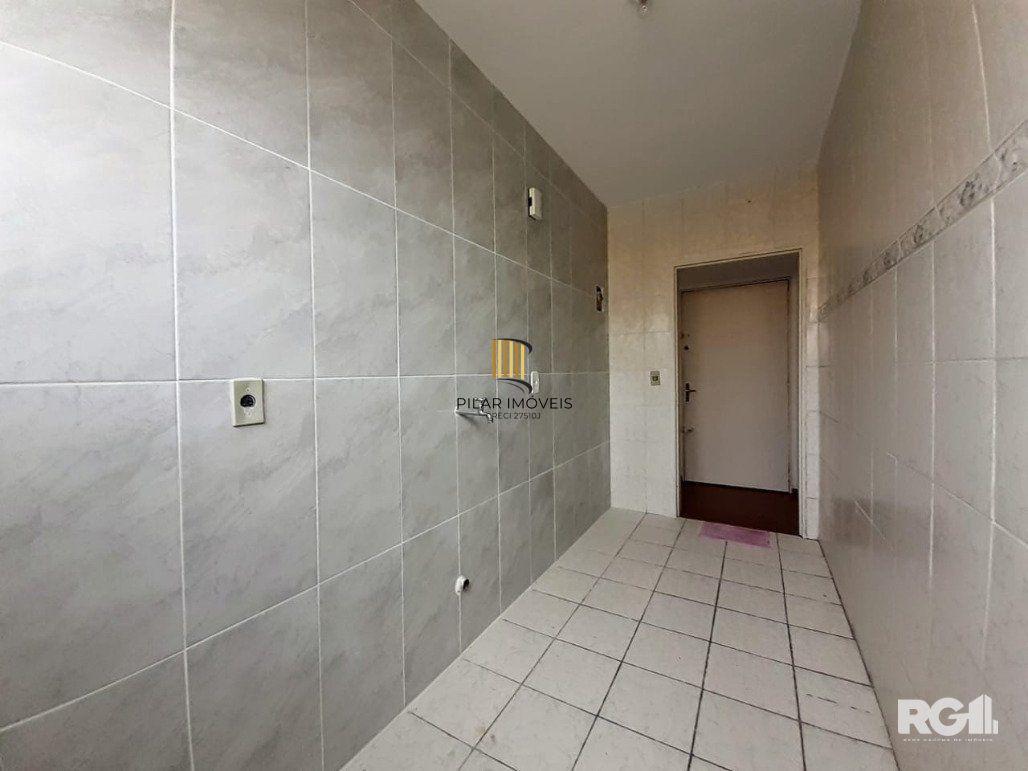 Apartamento de 1 Quarto à Venda - 46,05m² por R$ 145.000