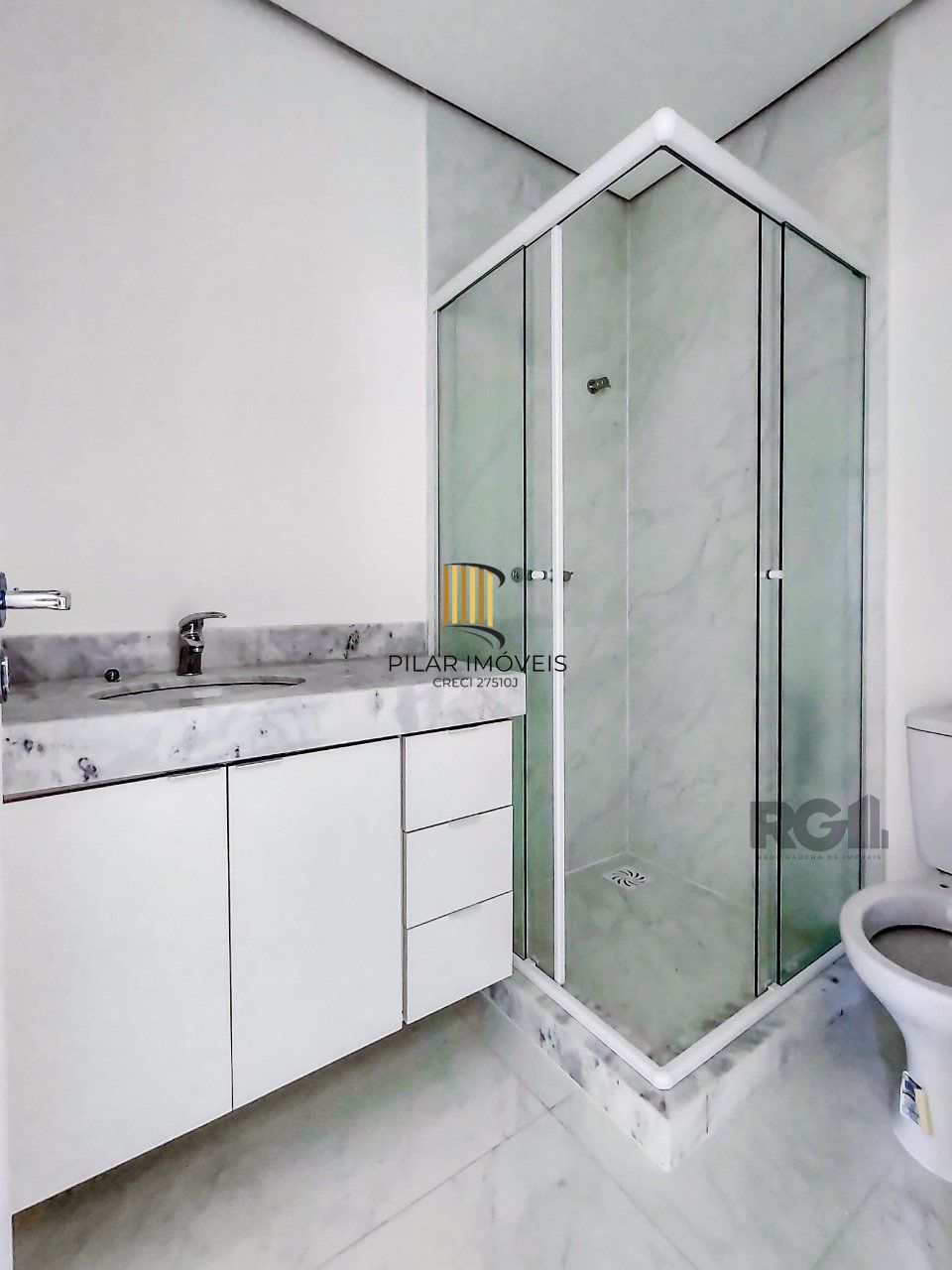 Casa Condominio 3 Dormitório(s) Bairro Campo Novo