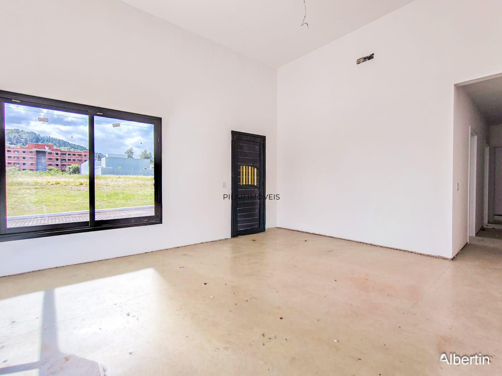 Casa térrea em condomínio fechado