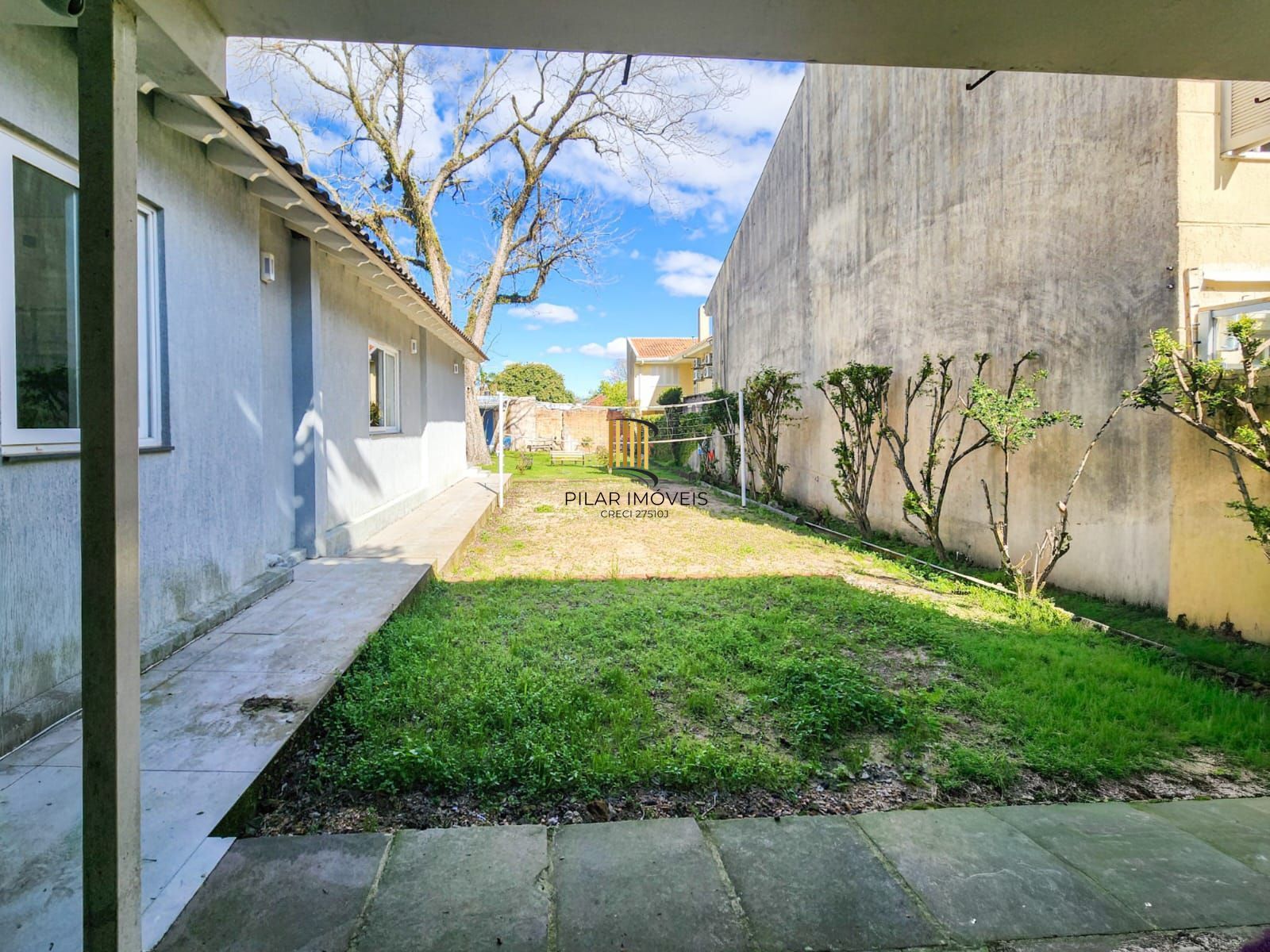 Casa térrea reformada com 5 suítes no Jardim Isabel, zona sul