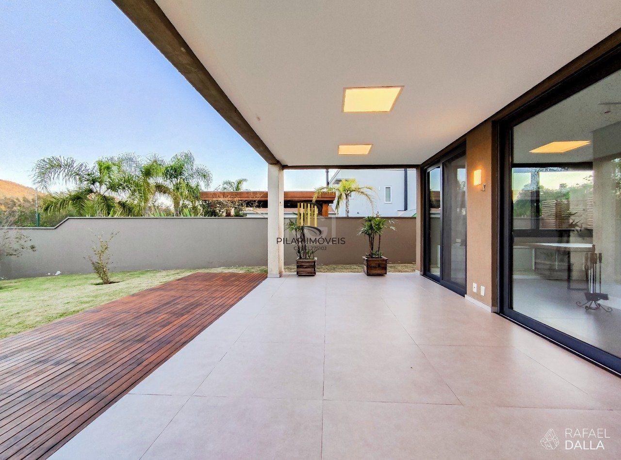 Casa Condominio para Venda - 477m², 2 terrenos -  4 dormitórios, sendo 4 suites, 4 vagas - Alphaville