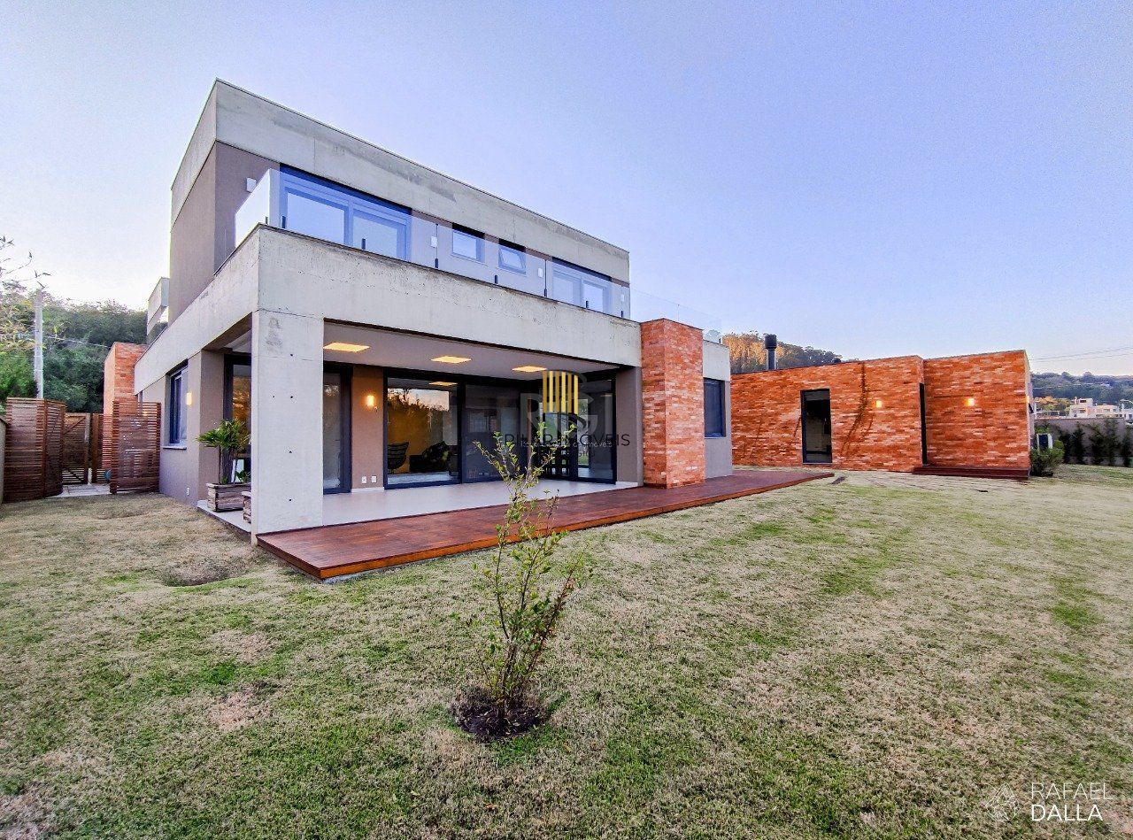 Casa Condominio para Venda - 477m², 2 terrenos -  4 dormitórios, sendo 4 suites, 4 vagas - Alphaville
