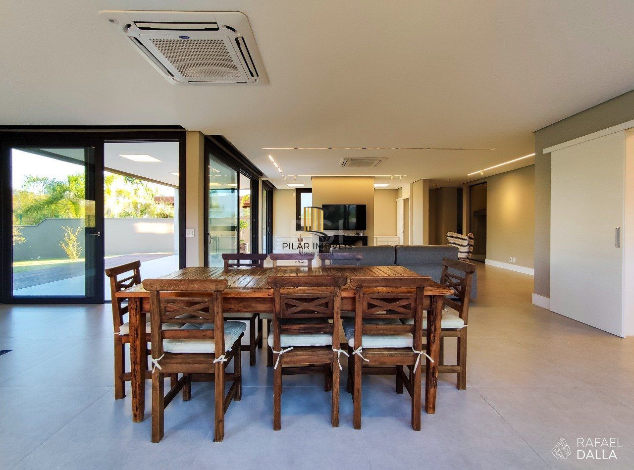 Casa Condominio para Venda - 477m², 2 terrenos -  4 dormitórios, sendo 4 suites, 4 vagas - Alphaville