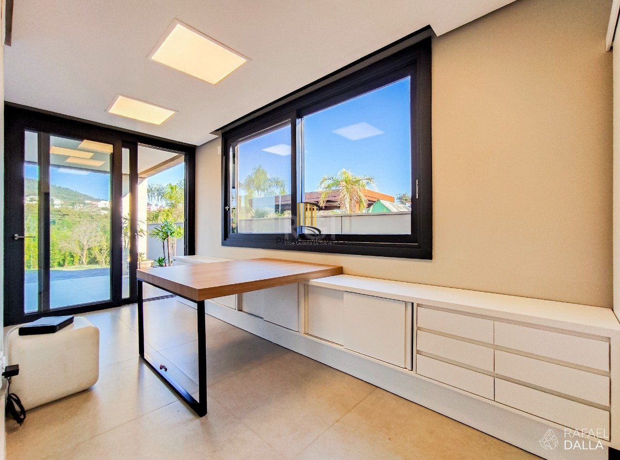 Casa Condominio para Venda - 477m², 2 terrenos -  4 dormitórios, sendo 4 suites, 4 vagas - Alphaville