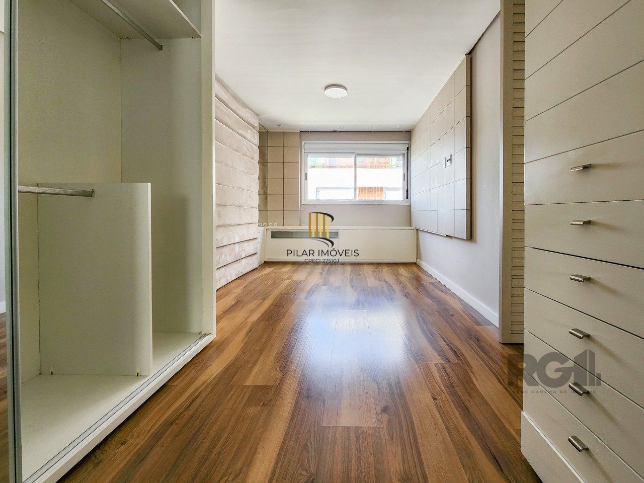 Ótimo apartamento com 2 dorm, 1 suite