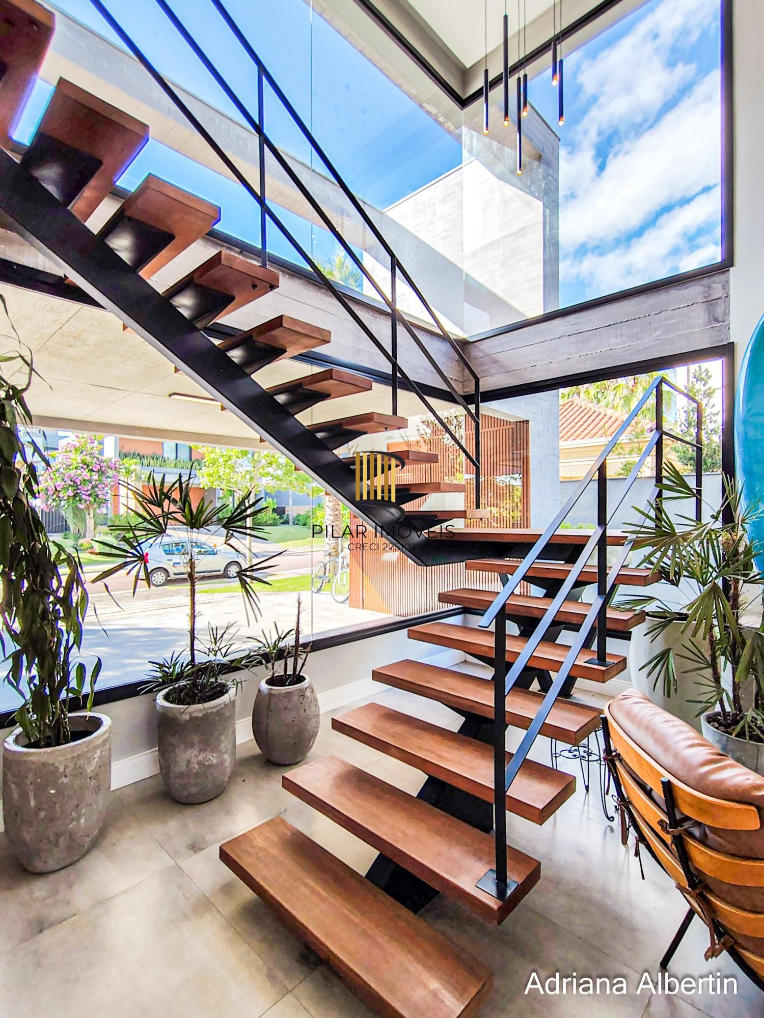 Casa em condomínio na Estrada das Três Meninas com 3 suítes