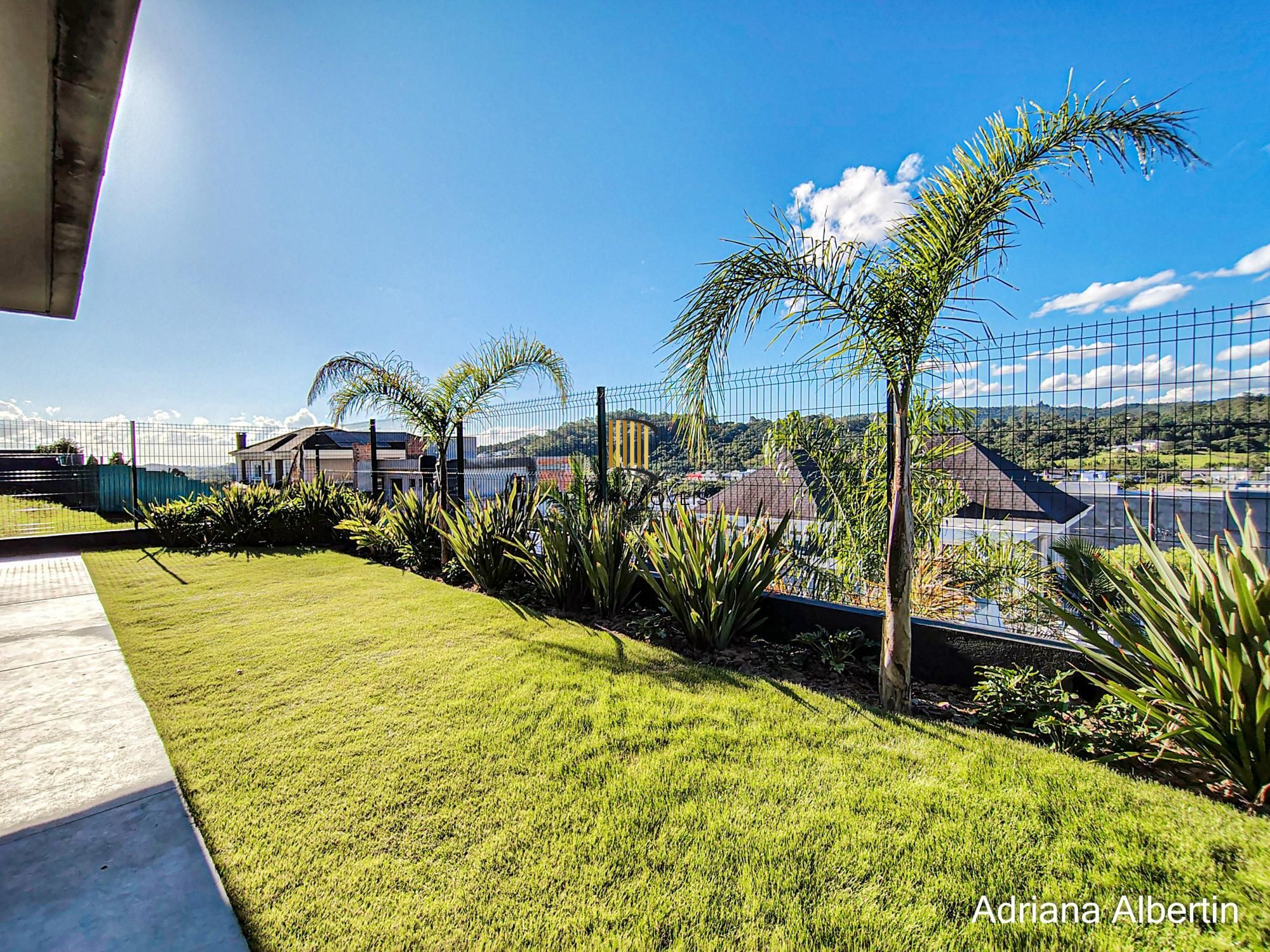 Casa com 4 suítes e escritório - Alphaville Porto Alegre