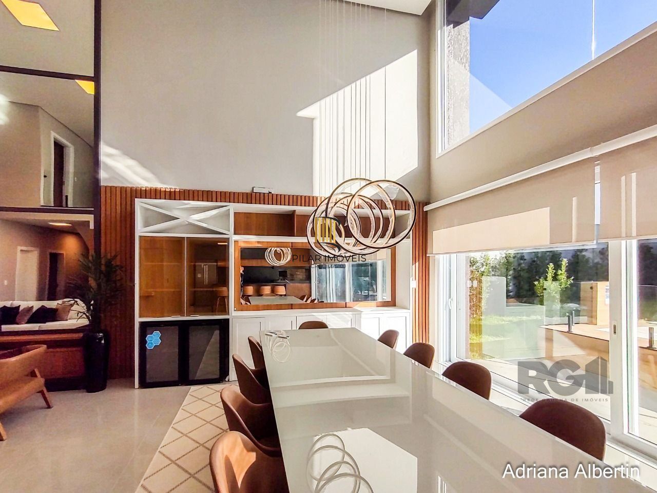 Casa Condominio para Venda - 266.44m², 4 dormitórios, sendo 4 suites, 2 vagas - Alphaville