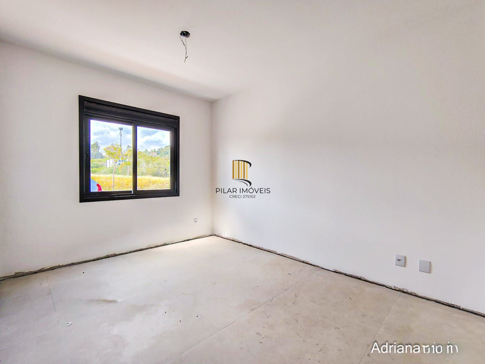 Casa térrea em condomínio fechado