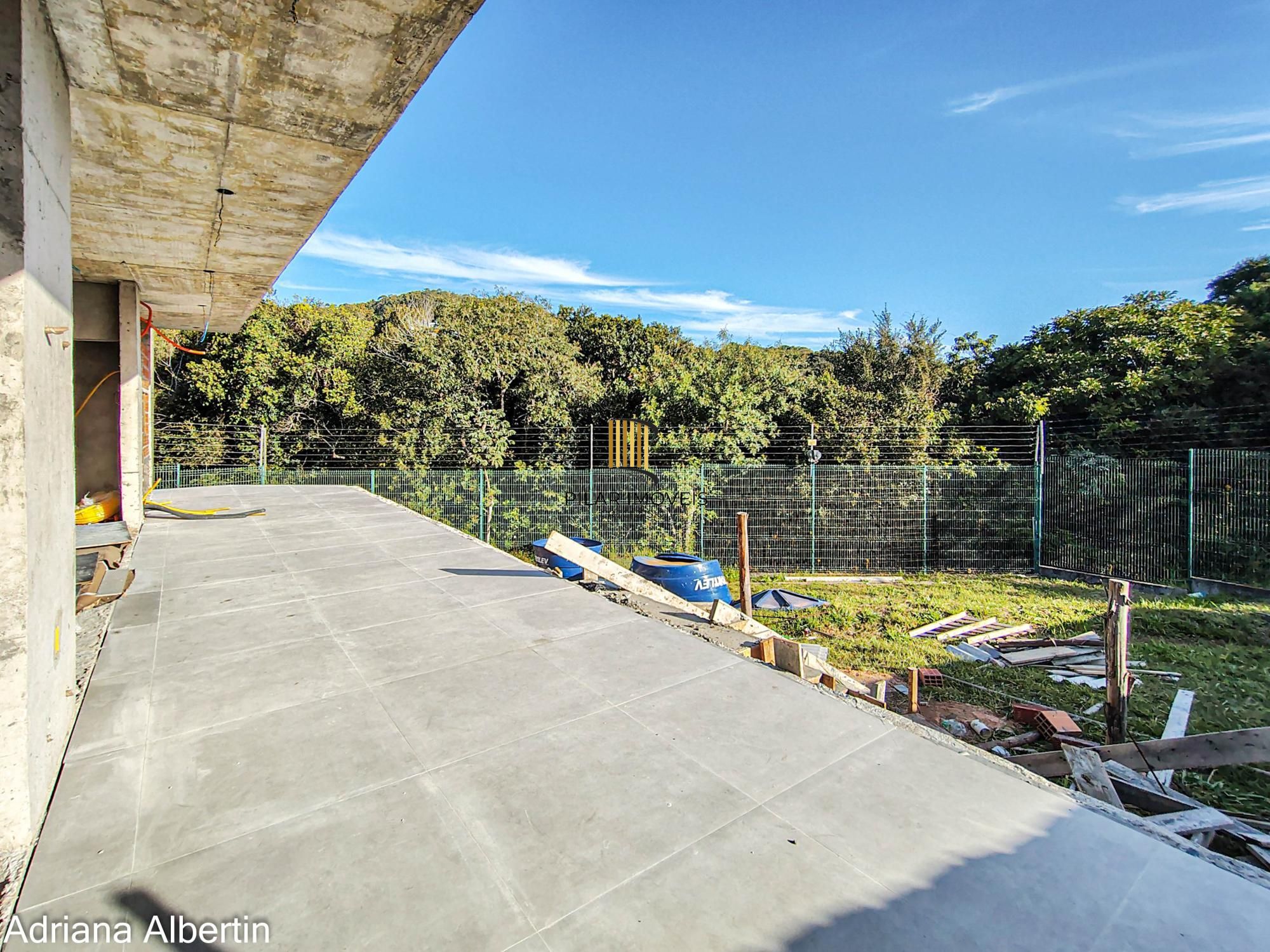 Casa térrea em condomínio na Estrada das Três Meninas – Alphaville