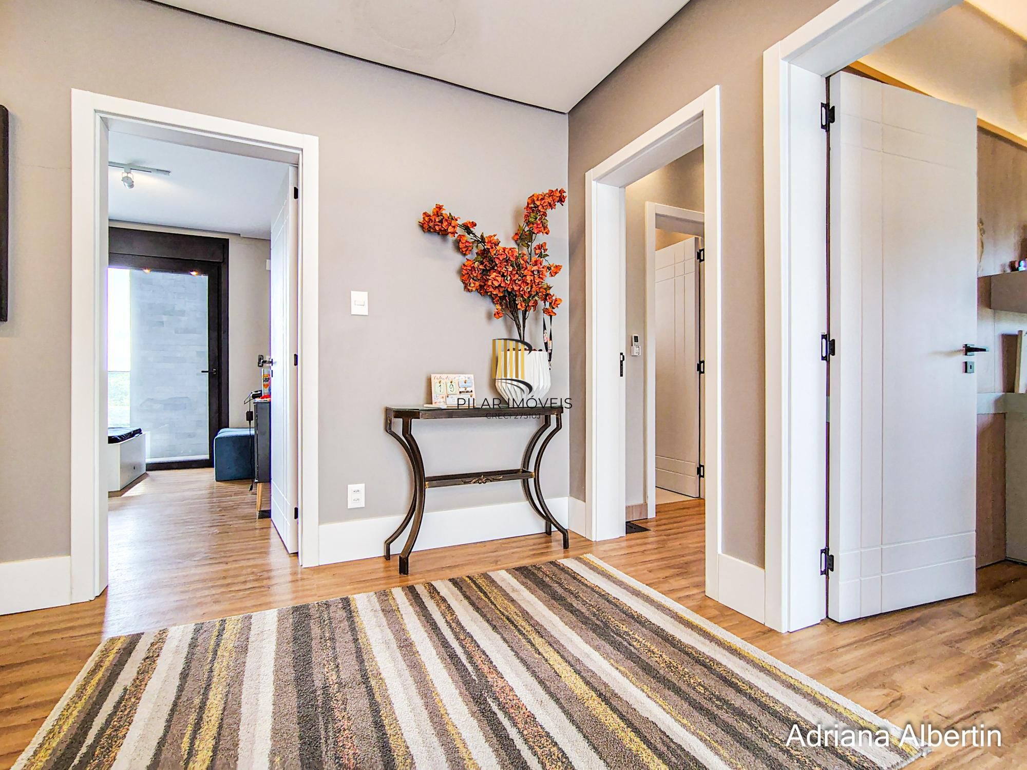 Residência Alto Padrão à Venda no Alphaville Porto Alegre – Toscana