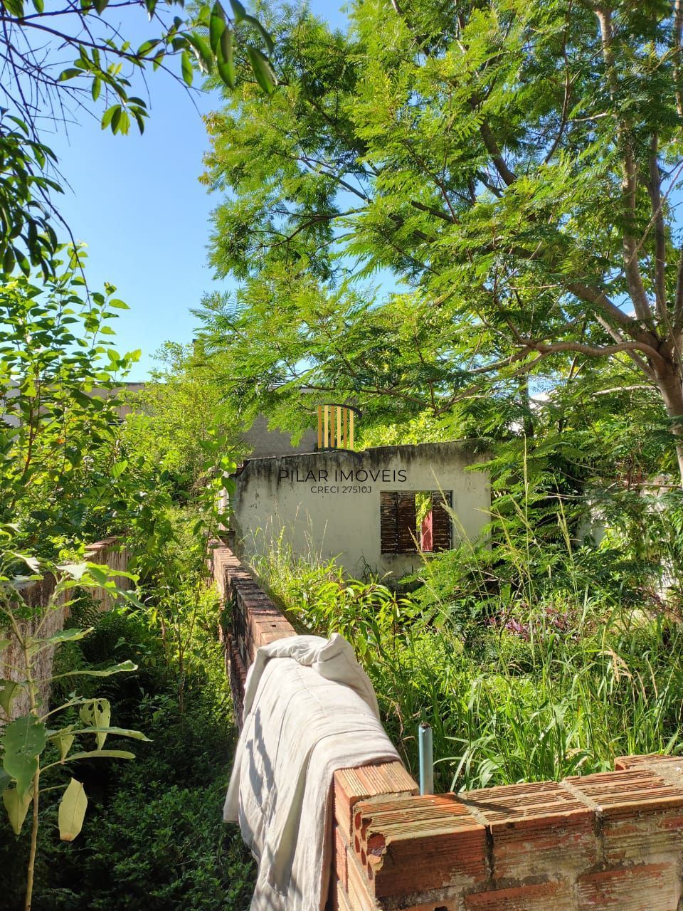 Terreno com 349,93m²