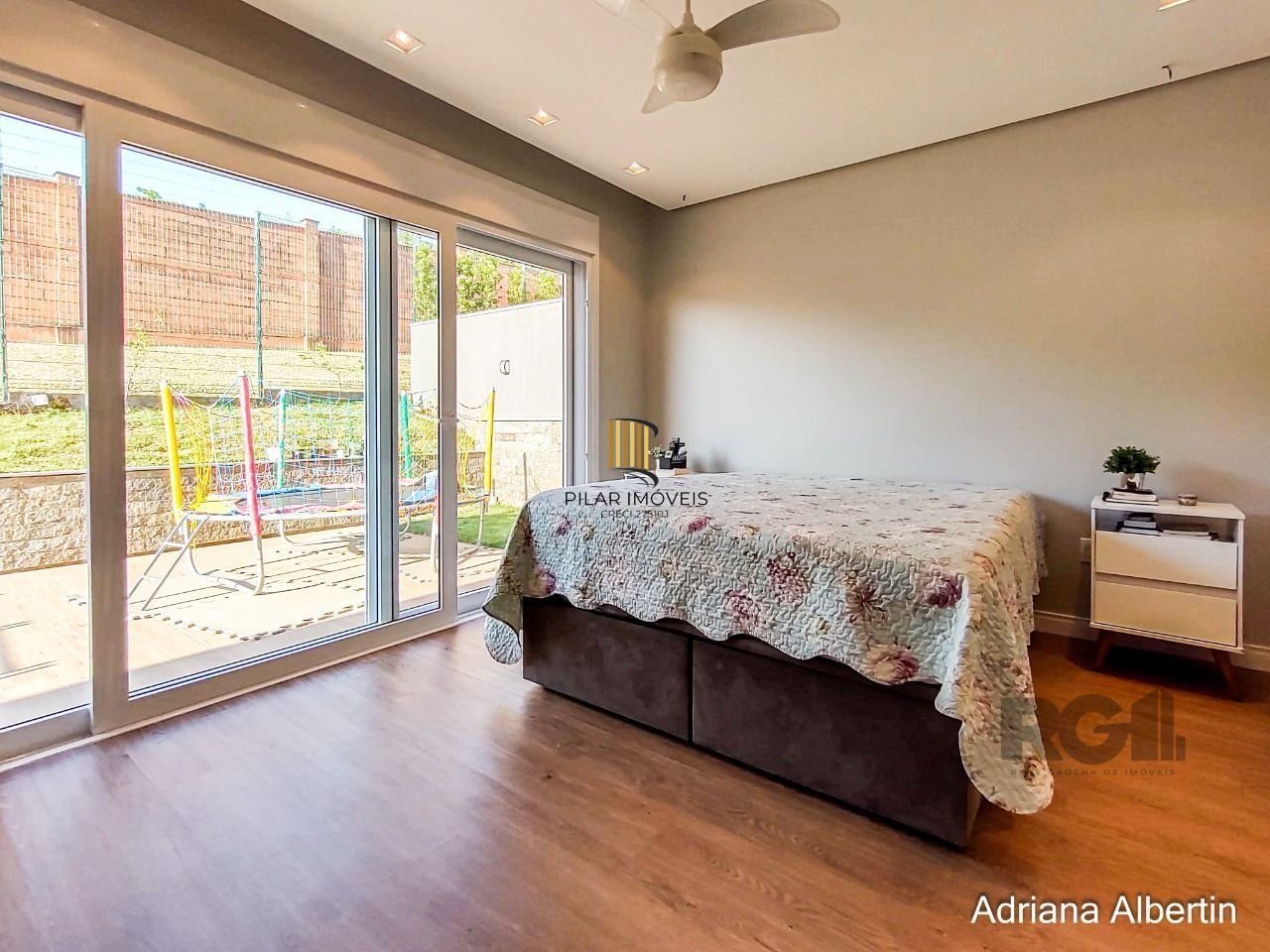 Casa Condominio para Venda - 287.21m², 3 dormitórios, sendo 3 suites, 2 vagas - Alphaville