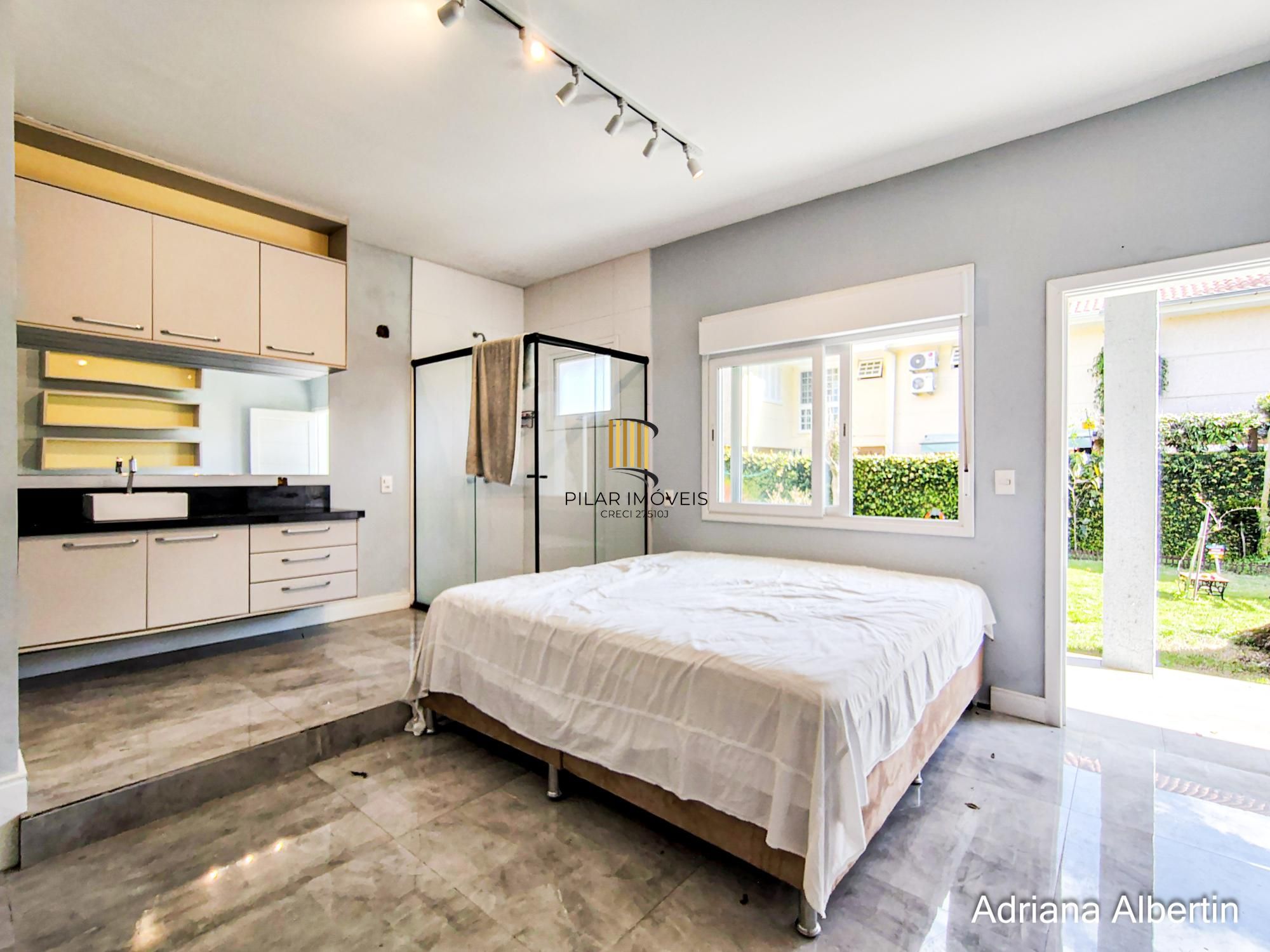 Casa térrea reformada com 5 suítes no Jardim Isabel, zona sul