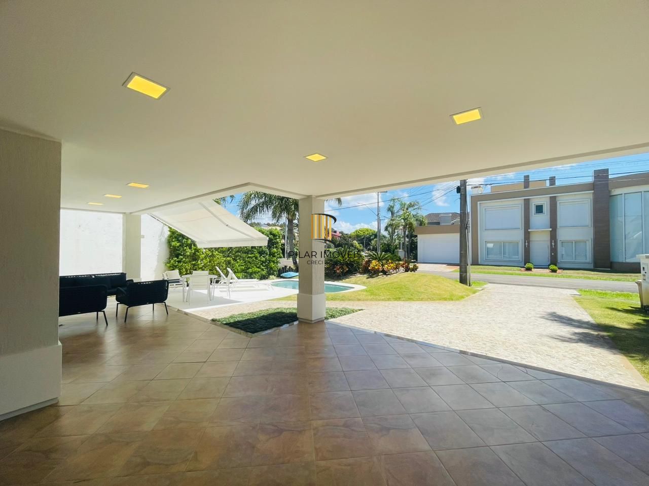 Casa de Condomínio 5 dormitórios no bairro Maristela