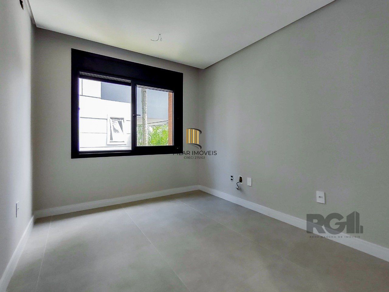 Casa Condominio para Venda - 349m², 3 dormitórios, sendo 3 suites, 2 vagas - Alphaville