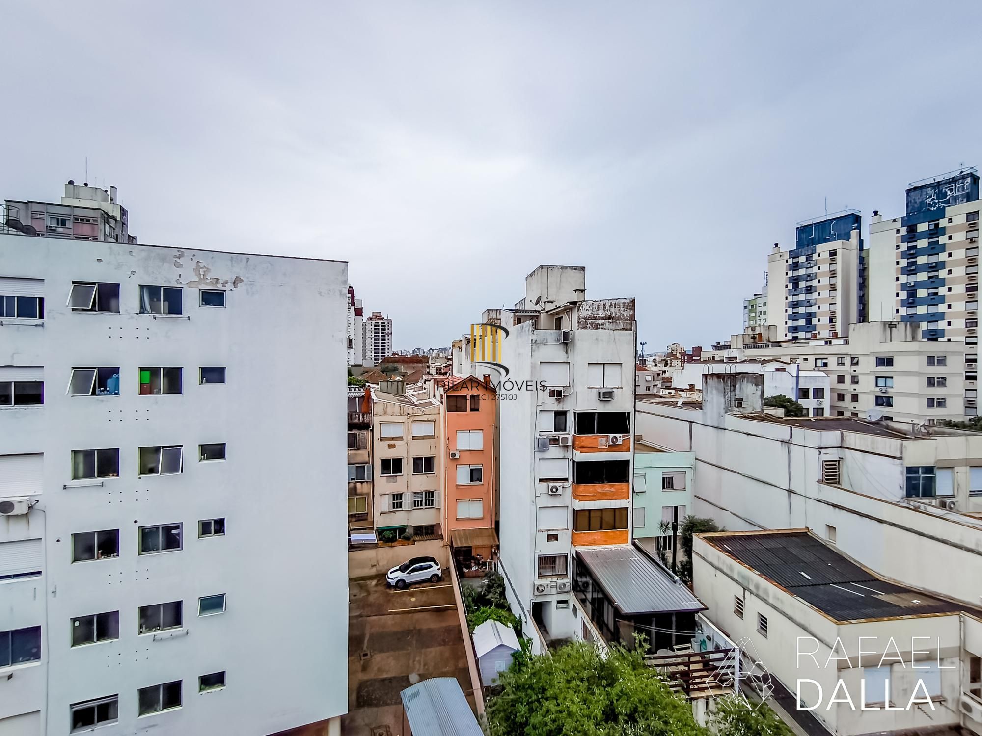 Cobertura Duplex com Lareira e Vaga na Luiz Afonso – Próx. Redenção e Zaffari